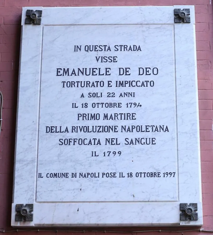 B&B Pisadog Naples Guest house