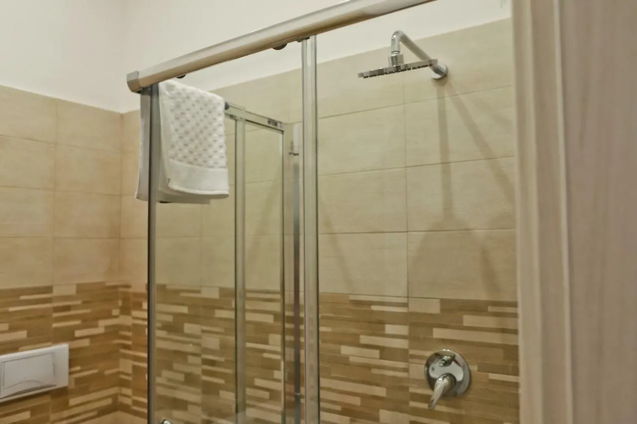 B&B Pisadog Neapol 2*,